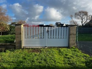 AFB portail battant PVC PENMARCH